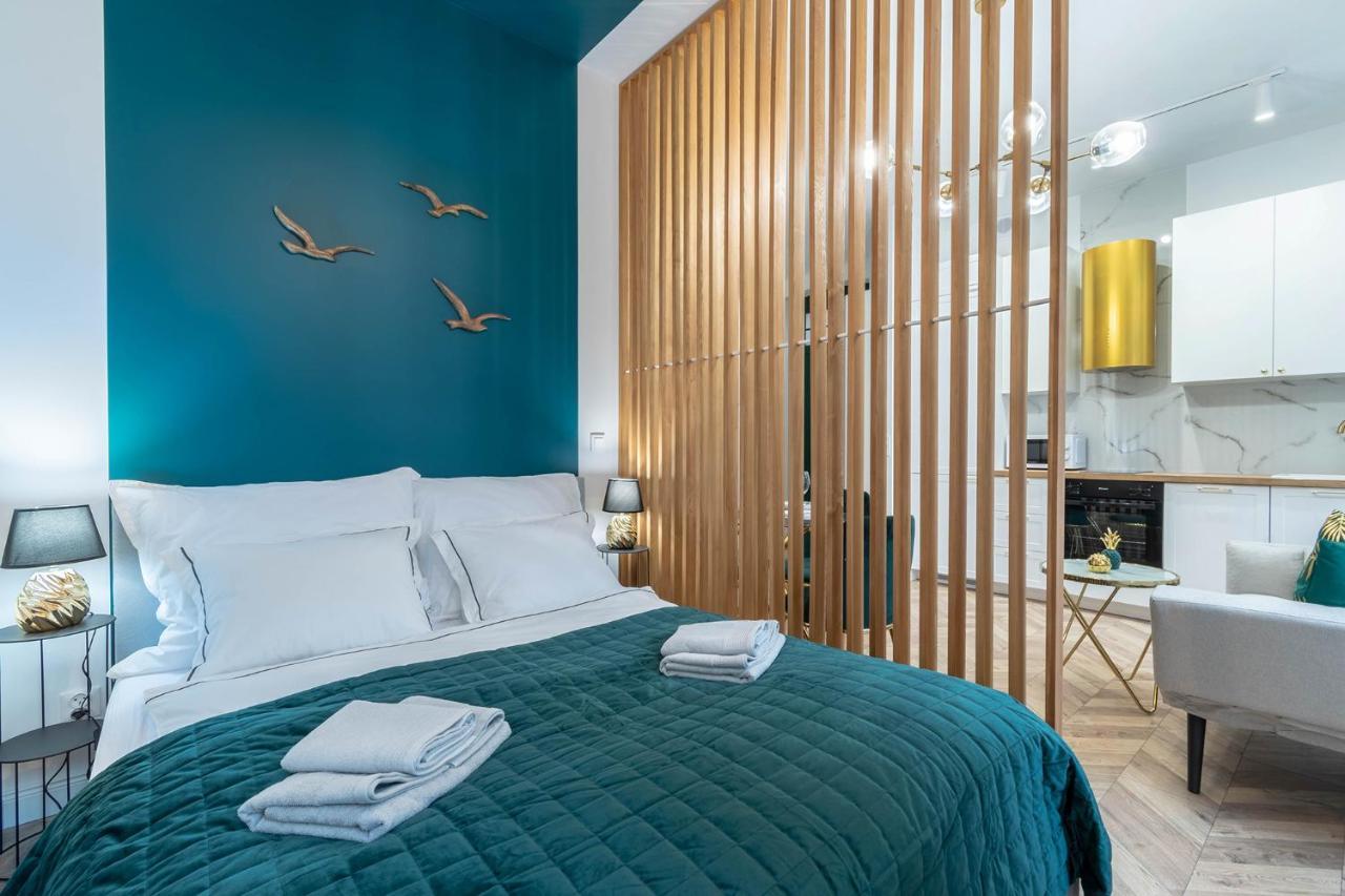 Golden Circles Apartment พอซนาน ภายนอก รูปภาพ